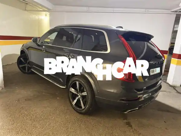 فرصة استثنائية! فولفو XC90 R-Design 2017 | فقط 43 ألف كم | فخامة وأمان لا يضاهيان