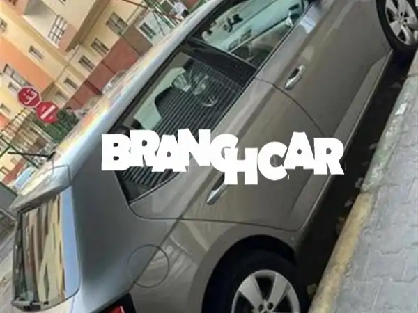 سكودا فابيا 2018 للبيع: ملكية نسائية، عناية...