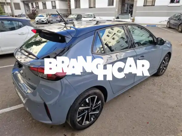 بيع سيارة أوبل كورسا