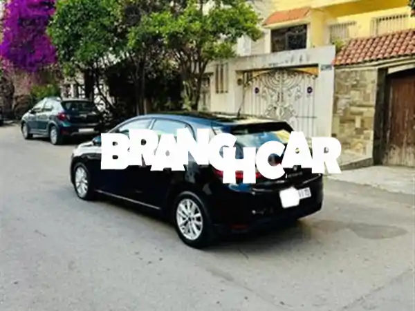 فرصة العمر! رينو ميجان 4 ديزل أوتوماتيك 2017 - اقتصادية، أنيقة، وحالة ممتازة!