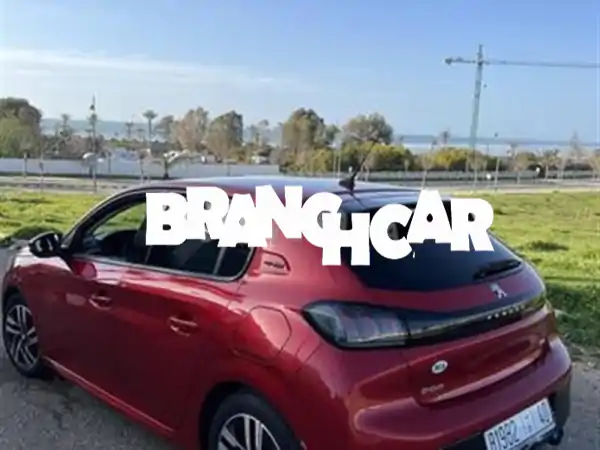 سيارة بحالة ممتازة لمن يريد الشراء