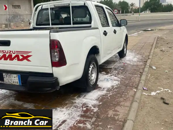 للبيع سيارة مستعملة وانيت غمارتين ديزل عادي بحالة ممتازة.