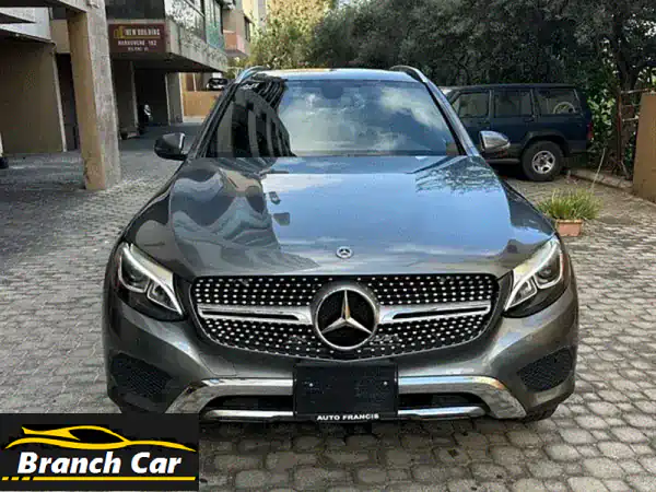 Mercedes GLC 3004 matic 2018 gray on black (clean carfax)