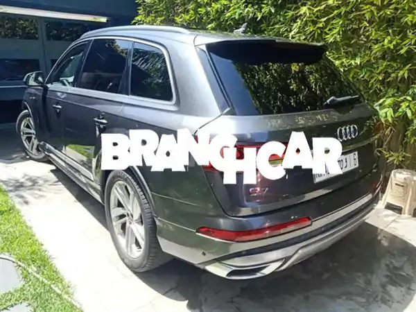 أودي Q7 S-Line 2020 فاخرة | 7 مقاعد | ديزل 249 حصان | للبيع بالدار البيضاء - KIFAL