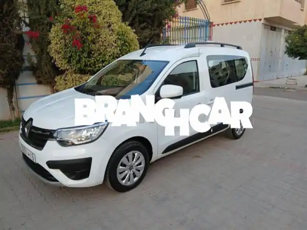 رينو إكسبريس ديزل 2024 بأكادير