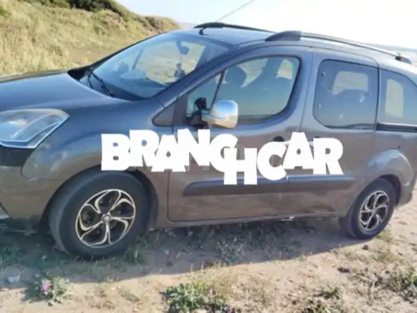 فرصة لا تُعوّض: سيتروين 2015 للبيع بحالة ممتازة -...