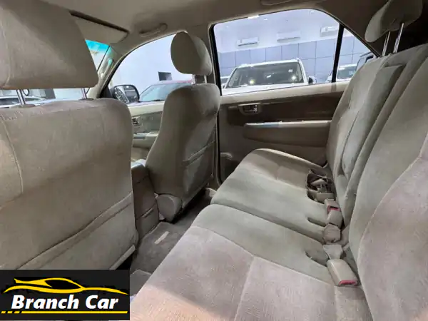 تويوتا فورتشنر 2006 (فضي). المسافة المقطوعة: 300,000 كم. المميزات: عجلات سبائكية خيار أساسي، ...