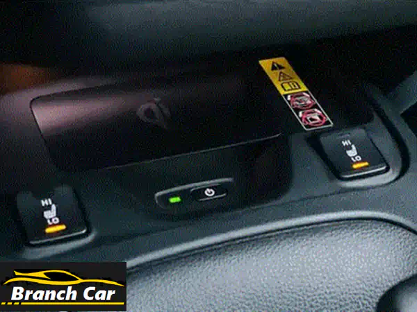 تويوتا كورولا 2024 الفئة 5: نبيتي، سقف أسود، تسخين! رخصة سنة ونص