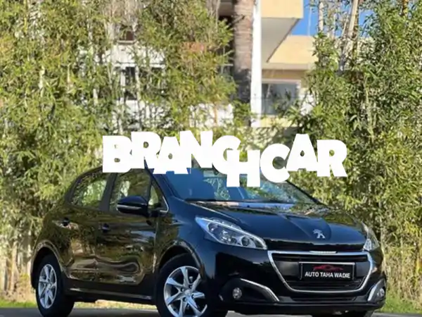 فرصة ذهبية! بيجو 208 ديزل 2019 | المالك الأول | 130 ألف كم...