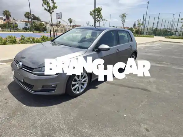 فولكس فاجن جولف 7 ديزل أوتوماتيك 2019 للبيع في أغادير - بحالة ممتازة وفتحة سقف!