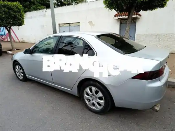 هوندا أكورد للبيع