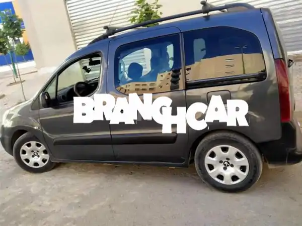 فرصة العمر: بيجو بارتنر ديزل 2015 في فاس - نظافة...