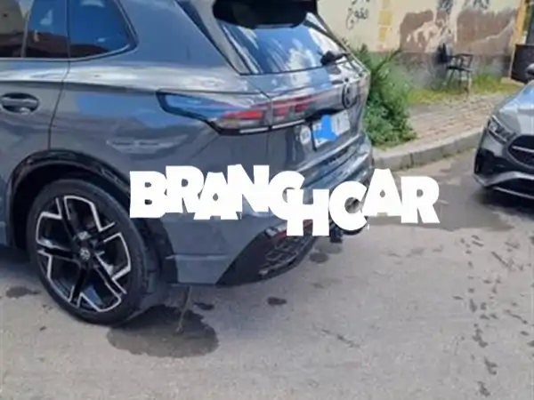 تيكوان معروضة للبيع