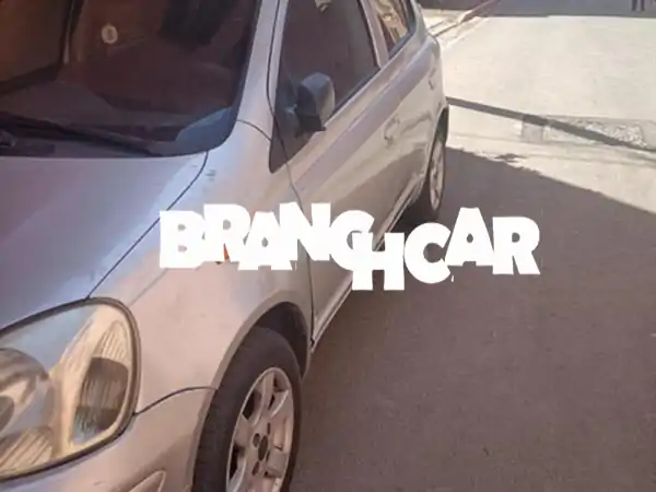 تويوتا ياريس للبيع