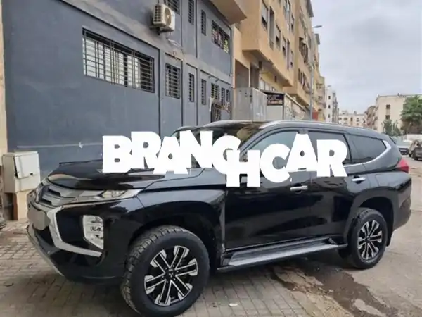 للبيع: ميتسوبيشي باجيرو 2021 ديزل أوتوماتيك -...