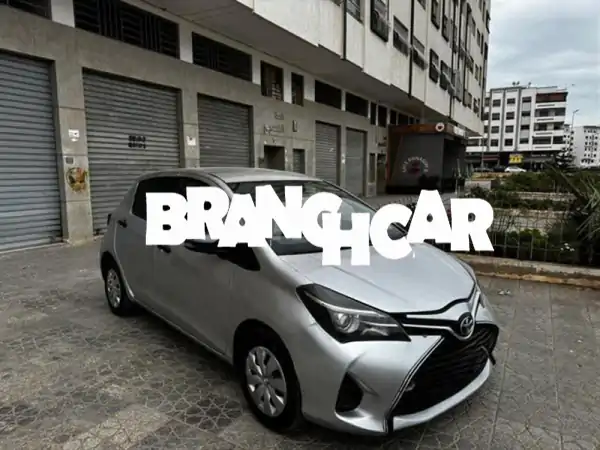 تويوتا ياريس بنزين موديل 2015