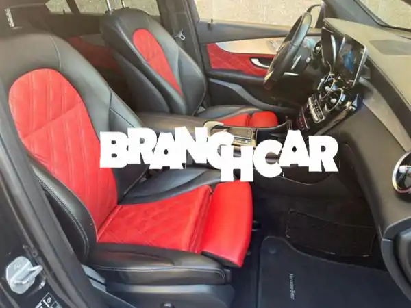 مرسيدسبنز 300 d 2020 في الرباط