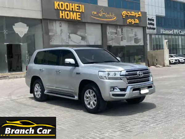 تويوتا لاند كروزر gxr  2020 (فضي). عدد الكيلومترات 120,000...