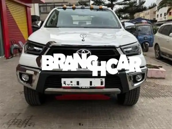 تويوتا هايلكس كابينة مزدوجة