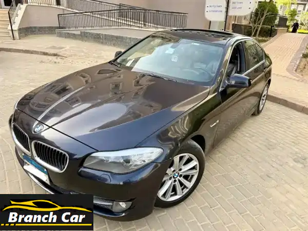BMW 520i 2013 Luxury | فابريكا بالكامل | أعلى فئة | صيانة...
