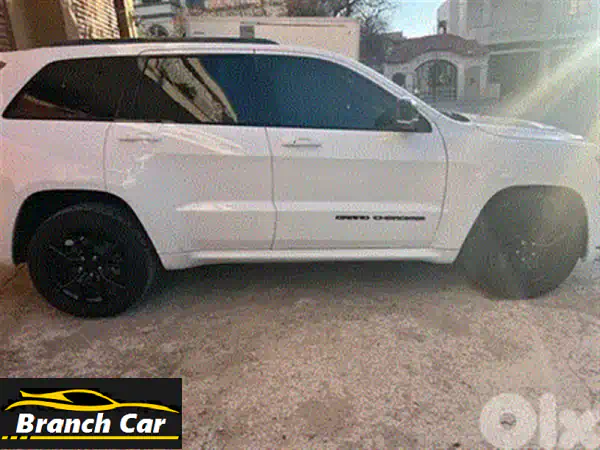 Range Rover Sport SVR 2021 - قوة 575 حصان - أبيض ملكي - 32 ألف ميل فقط | كالجديد!