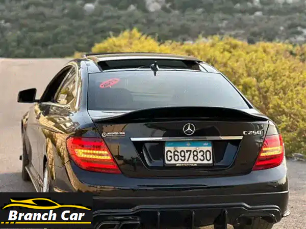 للبيع: مرسيدس C250 2013 سوداء - الأناقة الألمانية بانتظارك!