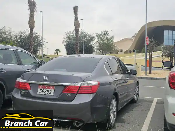 اغتنم الفرصة: هوندا أكورد 2015 V6 فل أوبشن - فضية كأنها جديدة! صيانة كاملة و جاهزة للانطلاق.