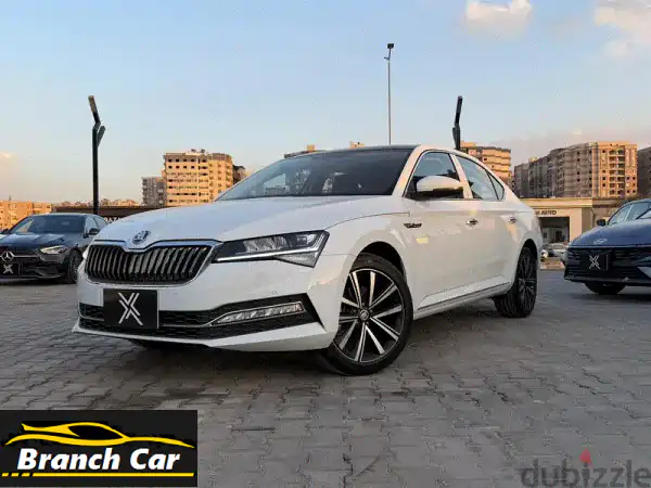 سكودا سوبرب 2025 Ambition: رفاهية الأداء والتقسيط...