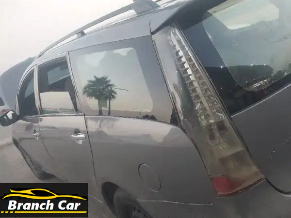 فرصة لا تعوض! ميتسوبيشي جرانديز 2005 عائلية 7 مقاعد...