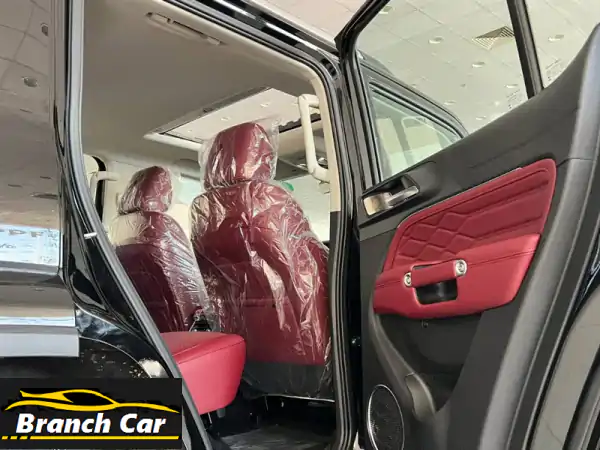 تانك 300 كونكرور 2026: استكشف الأفق بعروض يوم التأسيس الحصرية! قوة، فخامة، ومغامرة تنتظرك.