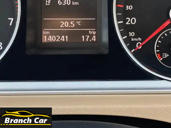 للبيع: فولكس فاجن باسات سي سي 2013 بحالة ممتازة  كالجديد تماماً. المسافة المقطوعة 140,000 كيلومتر .