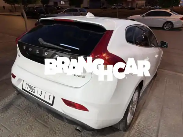 فولفو V40 ديزل  2020  تمويل