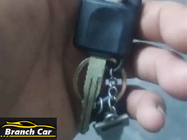 نيسان صني 2005 للبيع - بيضاء، جاهزة للعمل! ملكية...