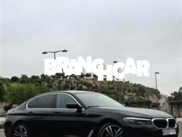 BMW الفئة الخامسة 520 d ديزل أوتوماتيكية 2021 في أكادير