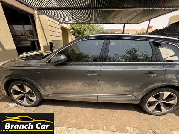 Audi Q72017Q7 S‑Line 3.0 T (GCC Spec)