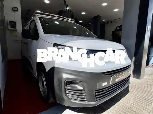 فيات دوبلو ديزل مانويل 2023 بالدار البيضاء