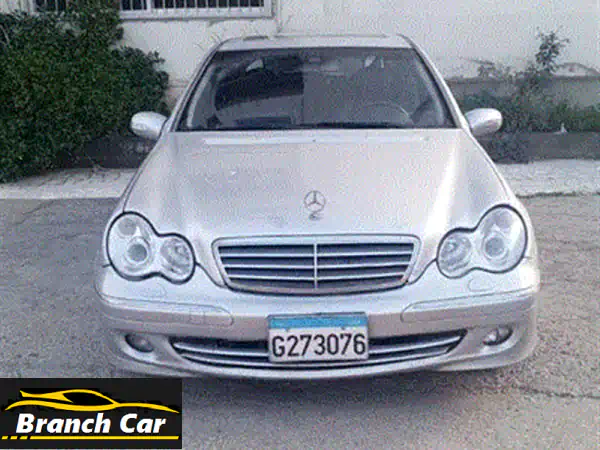 مرسيدس بنز C-Class C230 كومبريسور 2005: فخامة وأداء لا يُضاهى (جاهزة للانطلاق!)