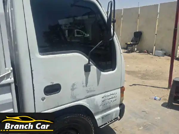 سيارة إيسوزو موديل 2000 حمولة طن ونصف.