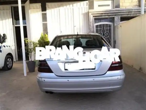مرسيدس بنز E220 CDI W211 أوتوماتيكية