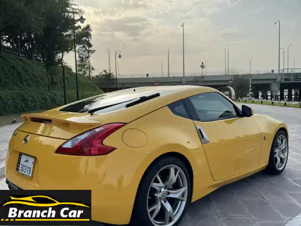 2010 Nissan 370 z Automatic – Clean Condition & Nice Plate Number