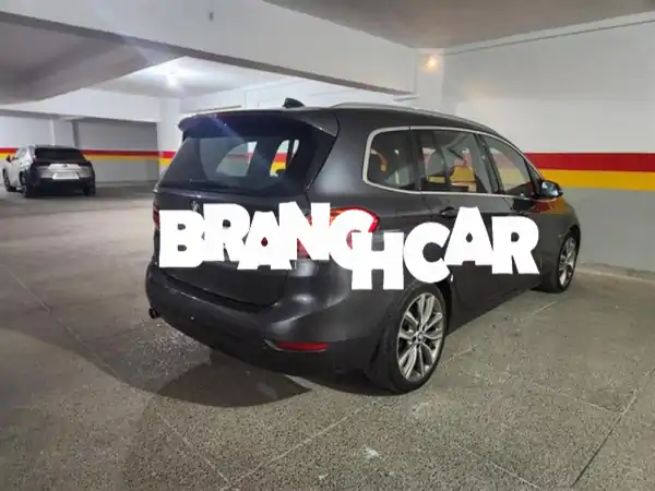 BMW الفئة الثانية جران تورر 7 مقاعد