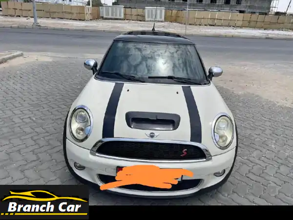 mini cooper 2010 condition very good ger good ingint good for every think it's okay