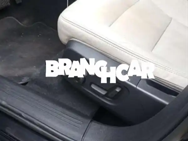 VOLVO XC40 بنزين أوتوماتيكية 2022