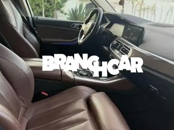 فرصة نادرة: BMW X525d ديزل 2022 بحالة الوكالة بالمغرب - صيانة SMEIA وكاملة المواصفات