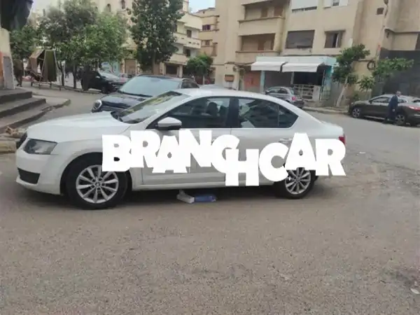 سيارة للبيع