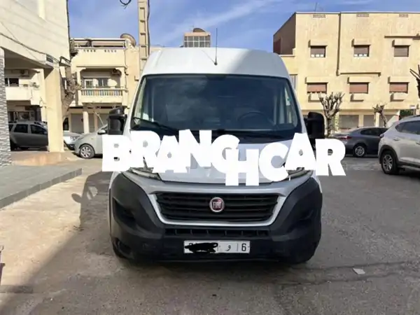 فيات دوكاتو كوميرس في أغادير