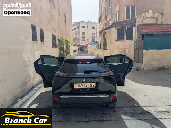 فرصة ذهبية! بيجو E-2008 GT كهرباء 2023 (EV) | بحالة الوكالة | ممشى 30 كم فقط! | تحت الكفالة | عمان