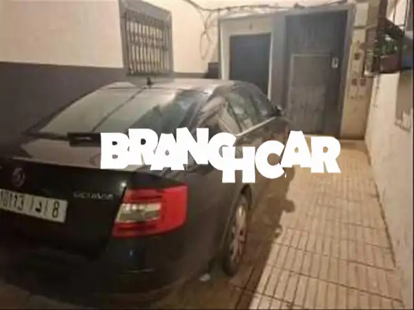 سكودا أوكتافيا 2017 ديزل يدوية للبيع بالدار البيضاء...