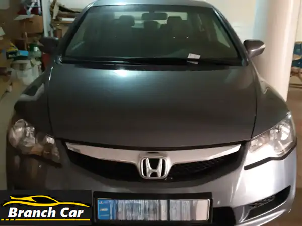 فرصة ذهبية: هوندا سيفيك 2011 (1.8 i-VTEC) بحالة الوكالة...