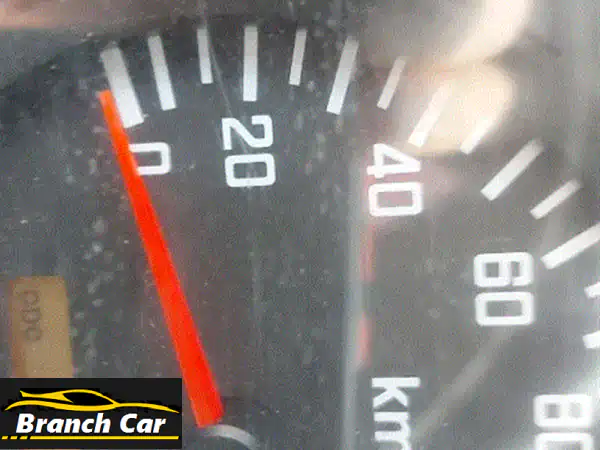 فرصة لا تعوض! ايسوزو دينا 2010 ثلاجة للبيع - مكينة...